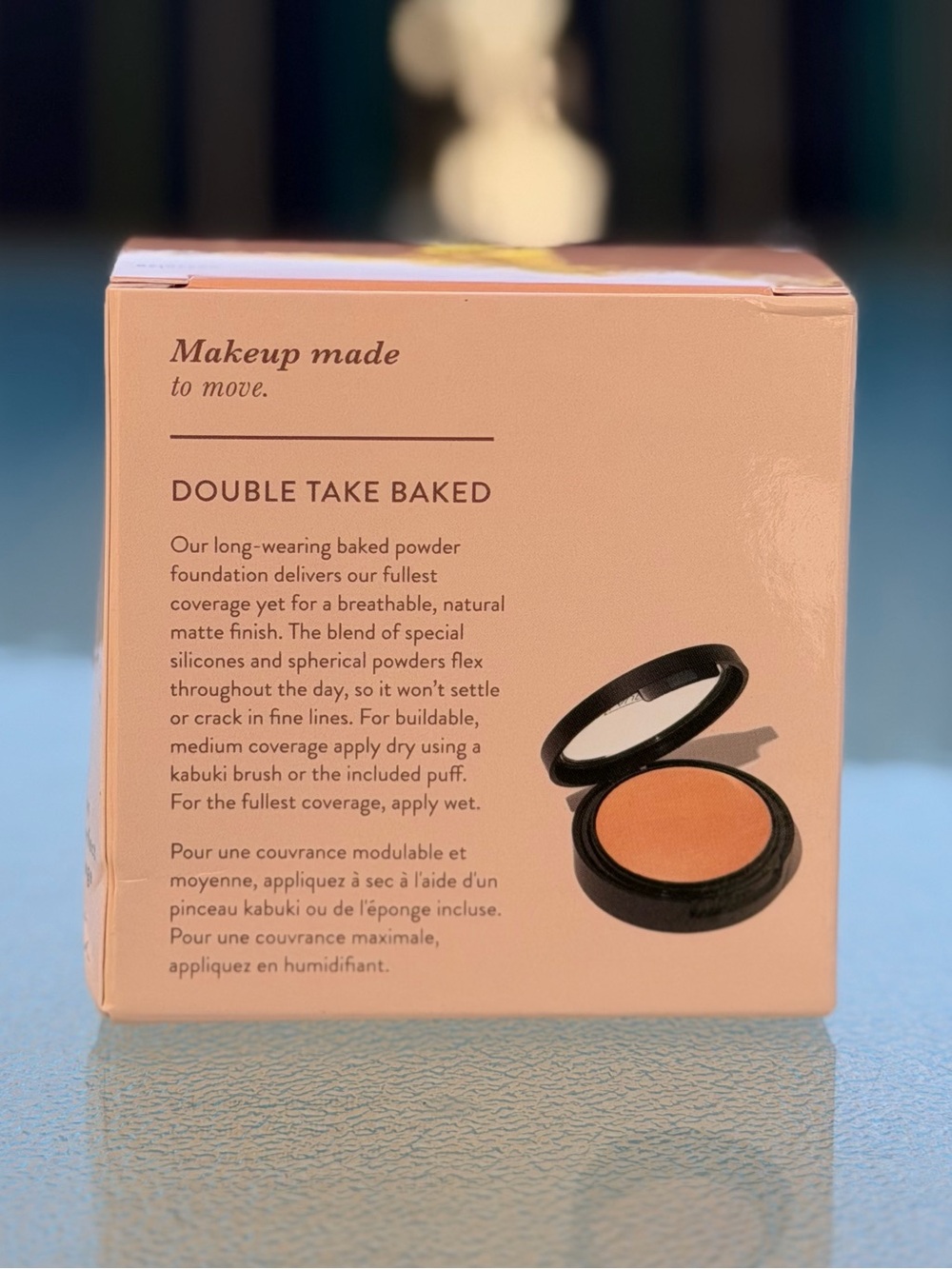Laura Geller Versatile Powder Foundation - Peach Ombre - Picture 3 of 5